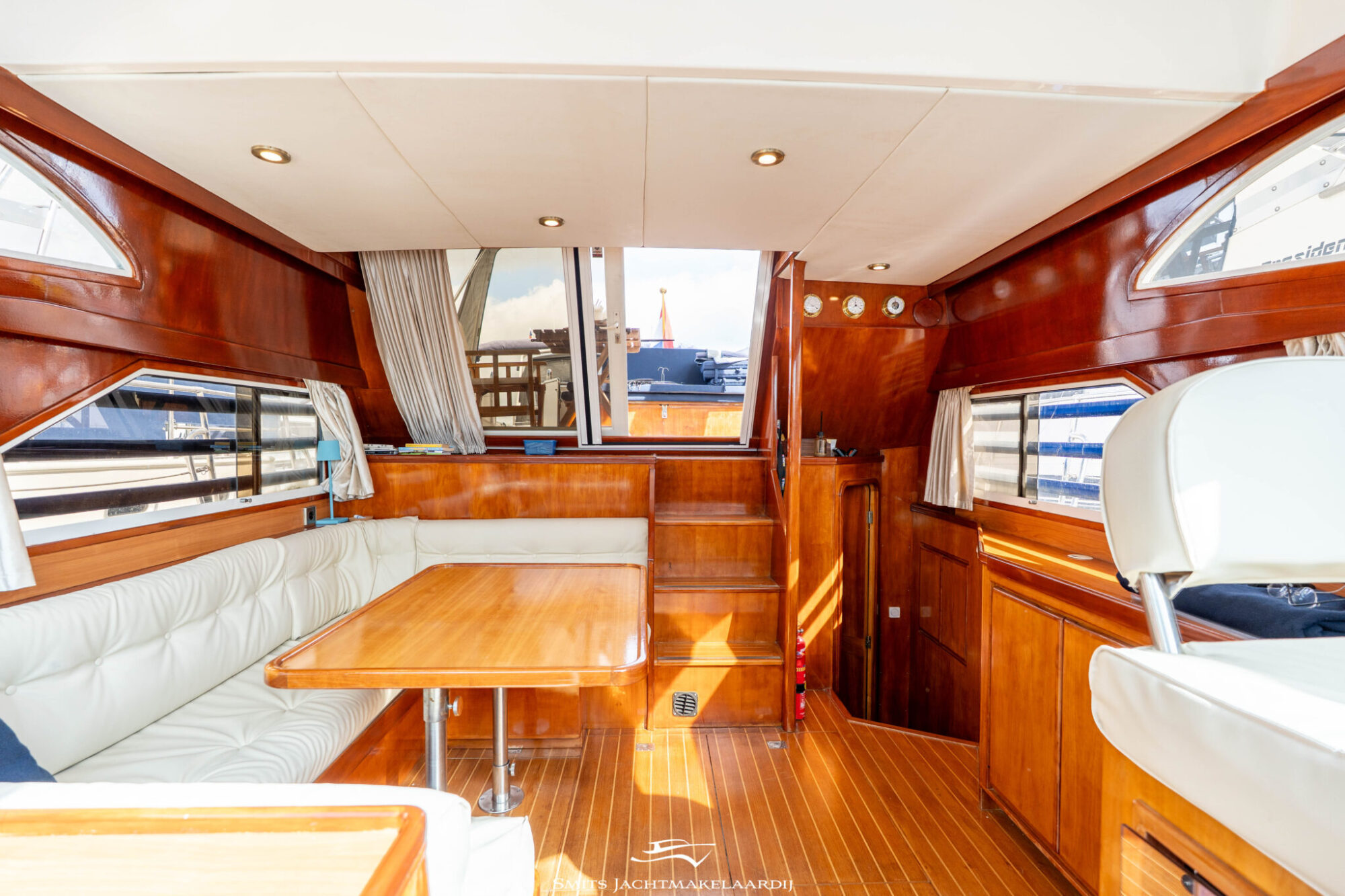 Astor 37 Flybridge — foto 22 van 54