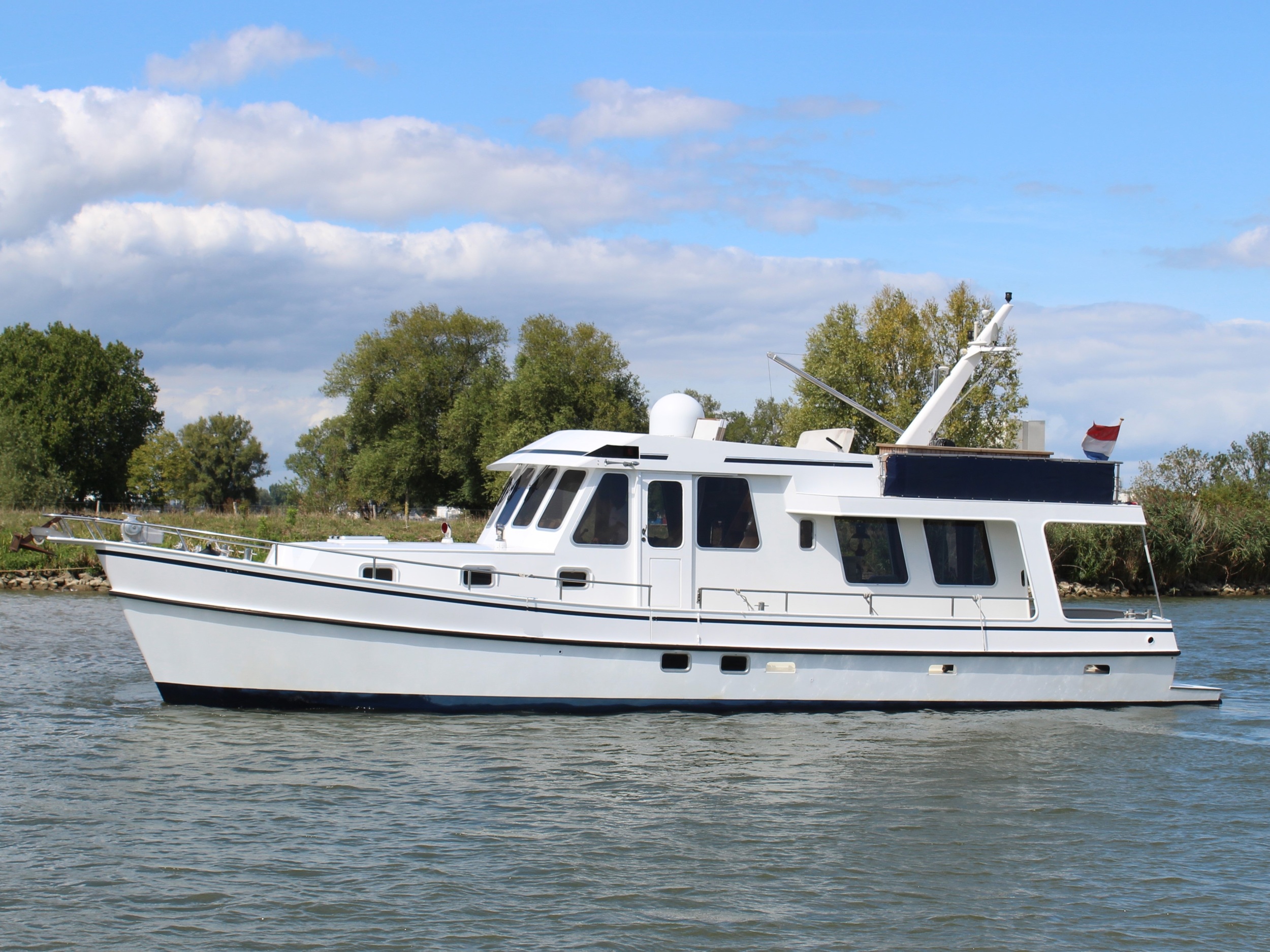 Alm Trawler 13.20 AD — foto 1 van 32