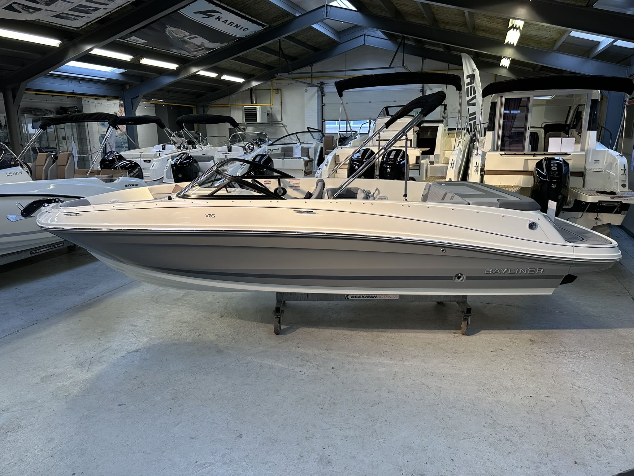 Bayliner VR6 Bowrider — foto 2 van 29