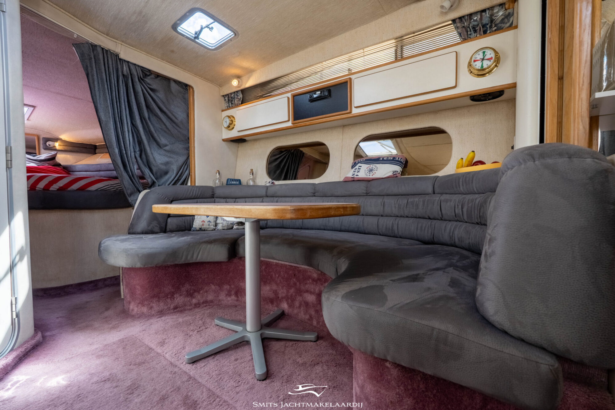 Sea Ray 370 Express Cruiser — foto 15 van 59