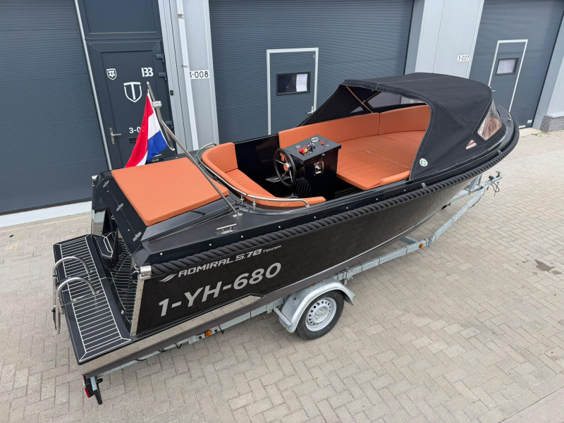Admiral 570 Tender — foto 7 van 12