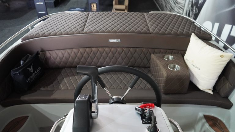 Primeur 710 tender agaatgrijs met 60 Pk DIRECT VAREN — foto 17 van 21