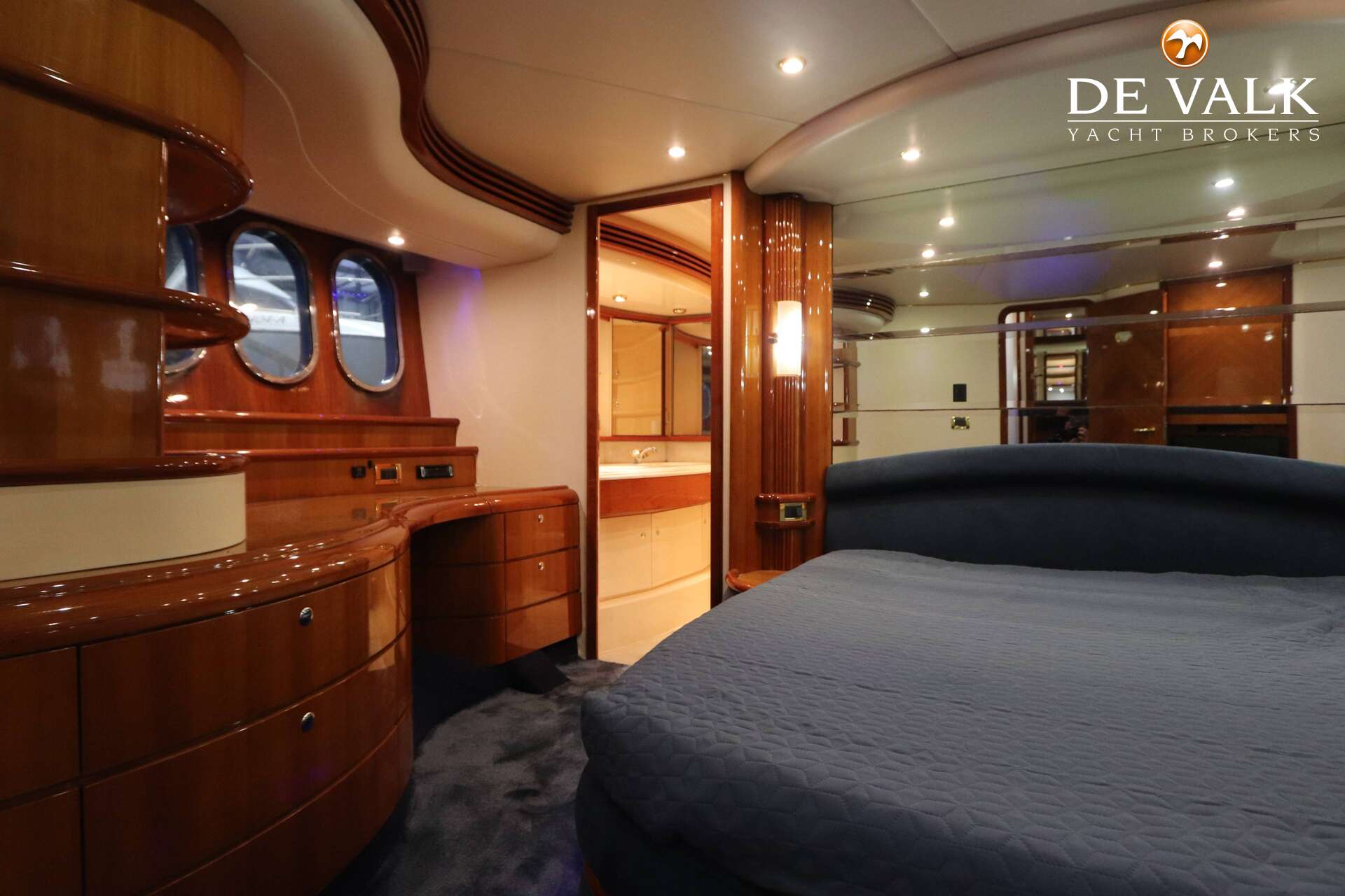 Azimut 68 Plus — foto 31 van 41