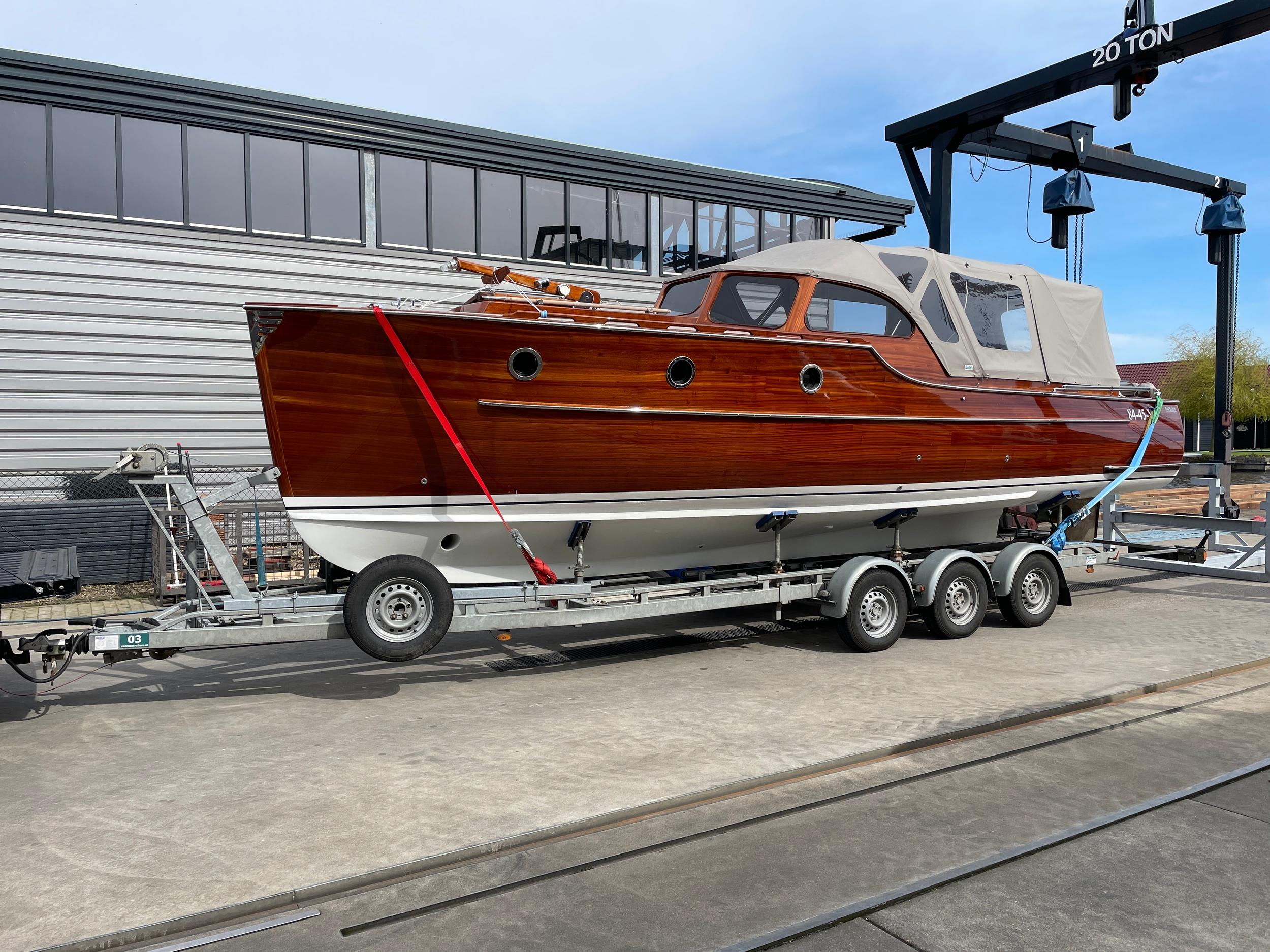 Rapsody 29 Ft. OC — foto 27 van 30