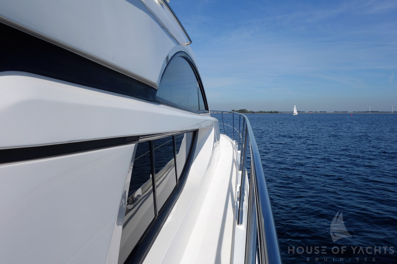 Fairline Phantom 50 — foto 10 van 12