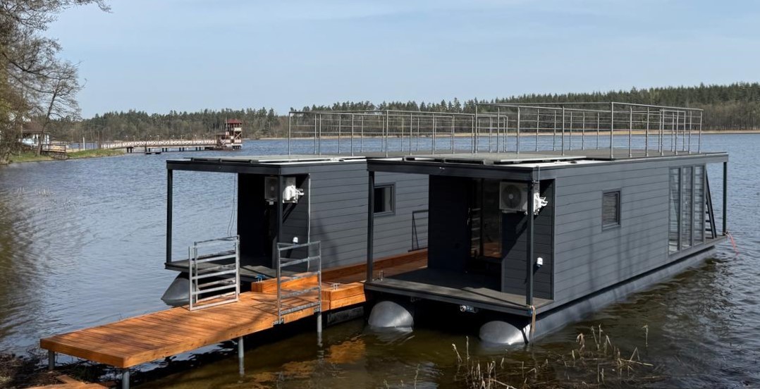 Shogun Mobile Houseboat
