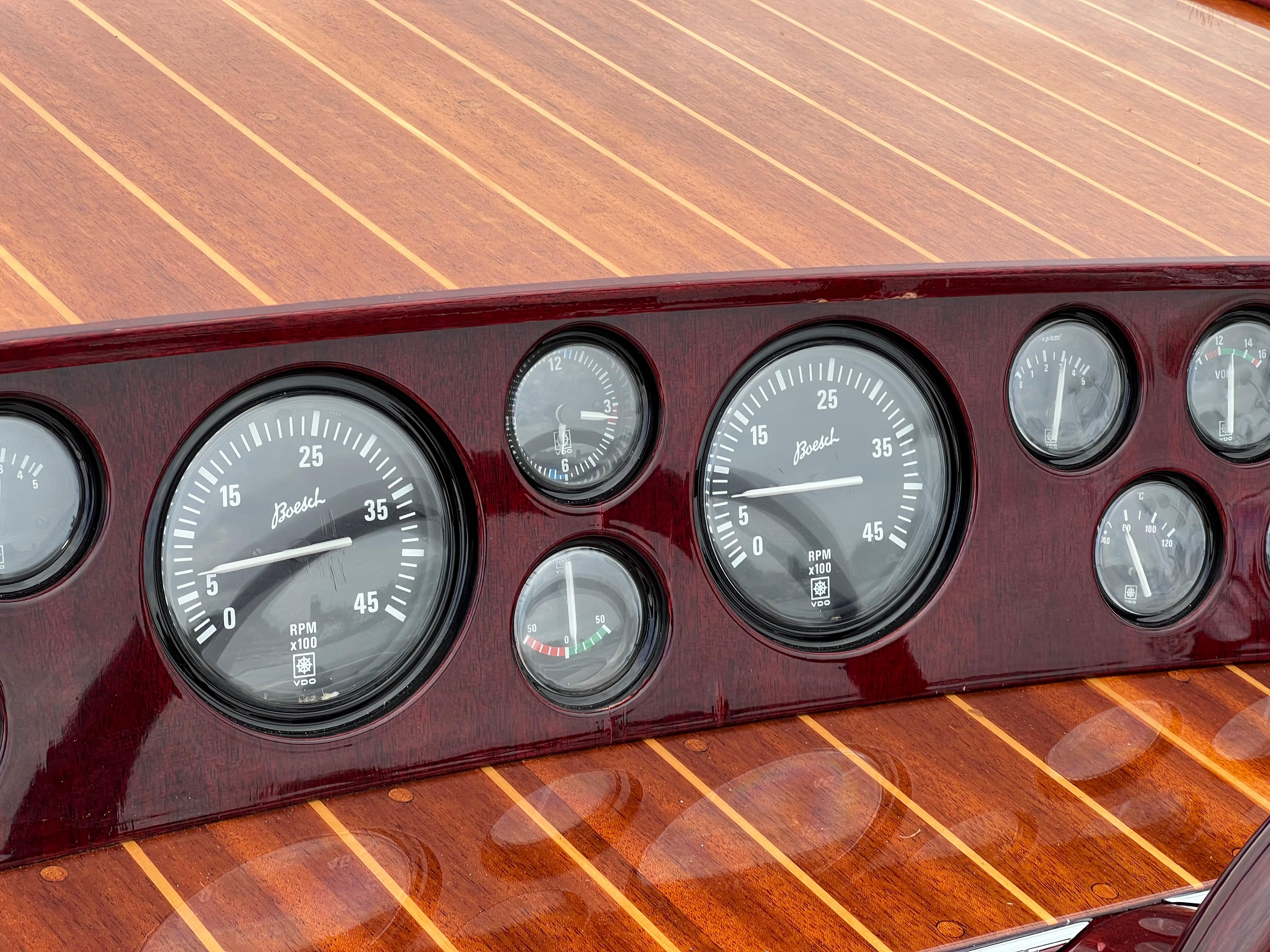 Boesch 850 Runabout Deluxe — foto 32 van 40