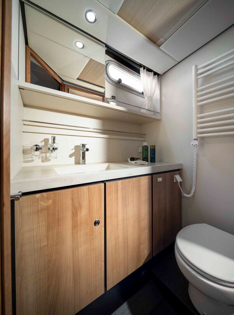 Linssen Grand Sturdy 45.0 AC INTERO — foto 90 van 94