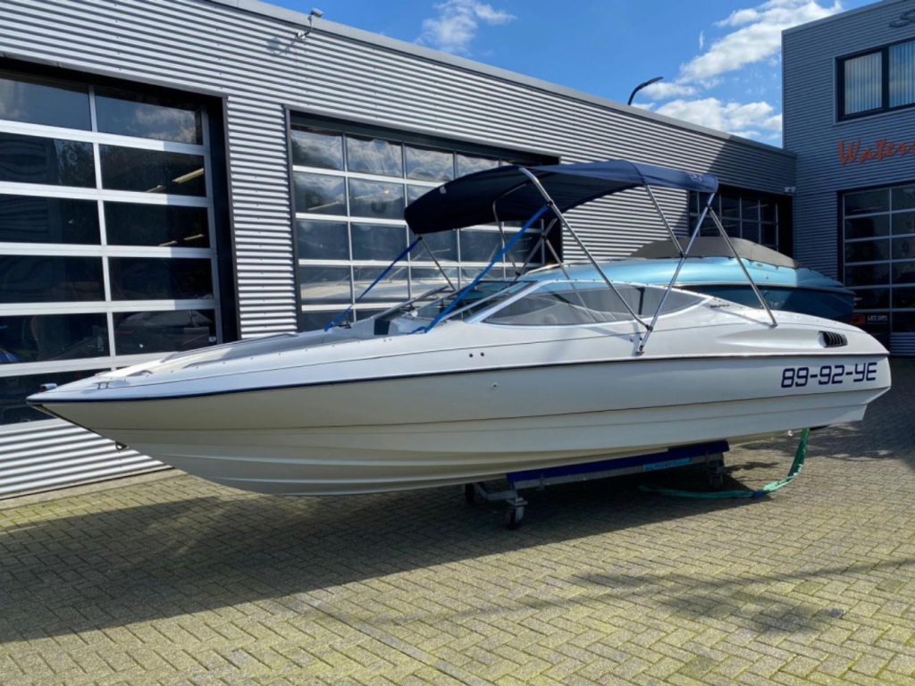Bayliner Capri Bowrider — foto 2 van 14