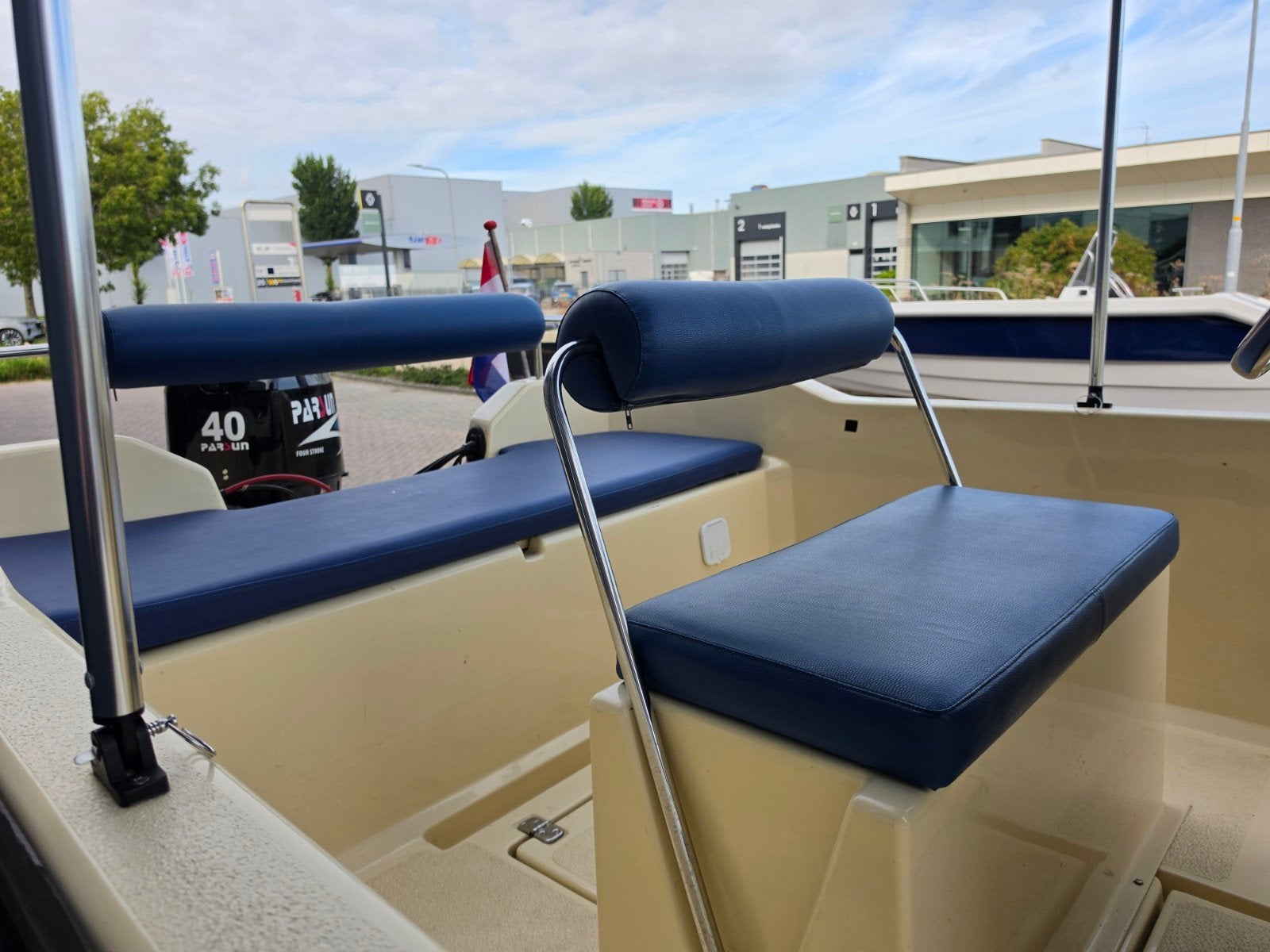 Snelle Freedom 515 + Parsun 40PK *2019* Powertrim-Biminitop — foto 13 van 14