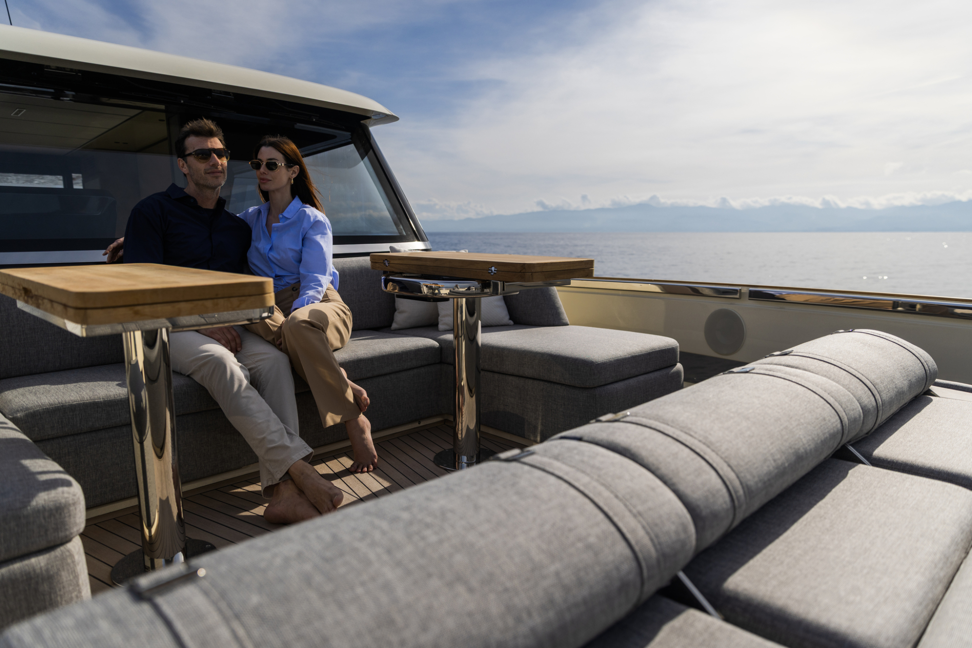 Invictus yachts Invictus ST550 met 2x 950 pk Volvo IPS direct leverbaar — foto 15 van 28