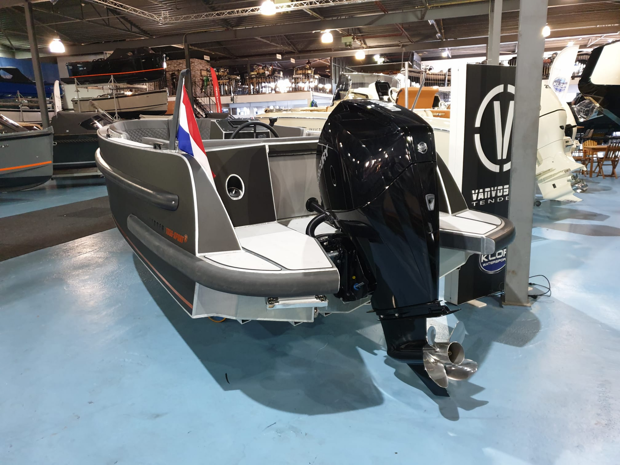 Van Vossen VanVossen Tender 650 sport R met Mercury 225 pk V6! — foto 8 van 12