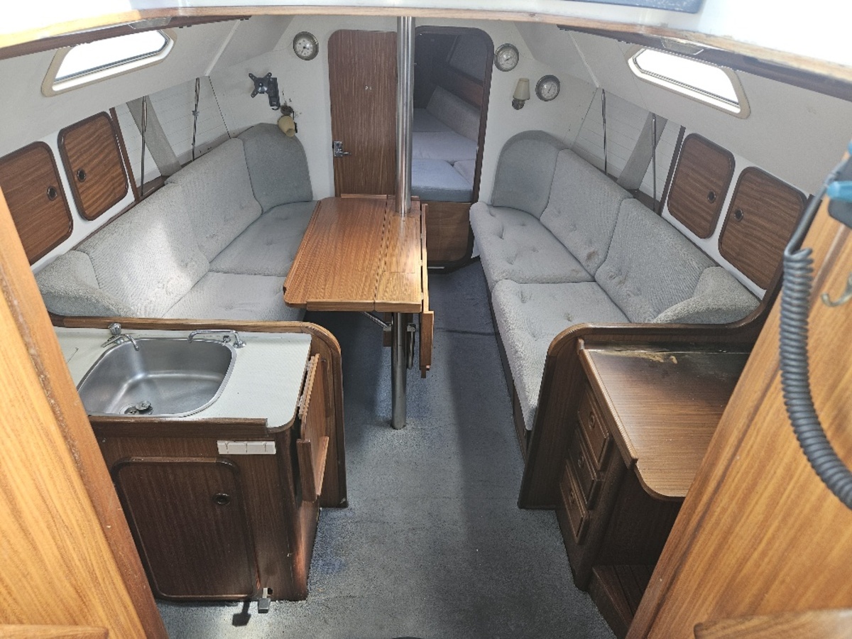 elan 33 — foto 4 van 19