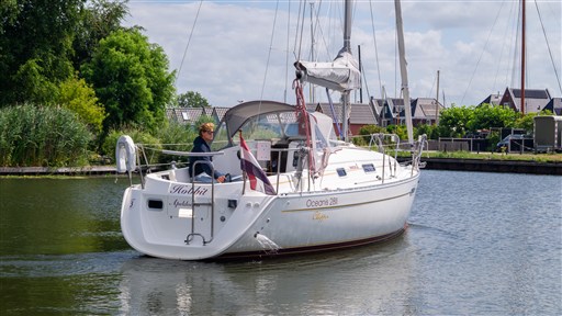 Beneteau Oceanis 281 (1999) — foto 8 van 12