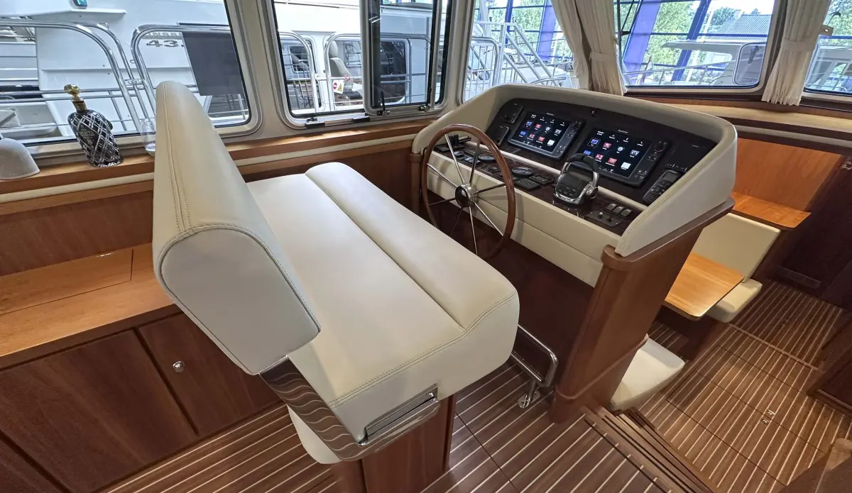 Pre owned motor yacht Linssen Grand Sturdy 470 Sedan Wheelhouse — foto 10 van 12