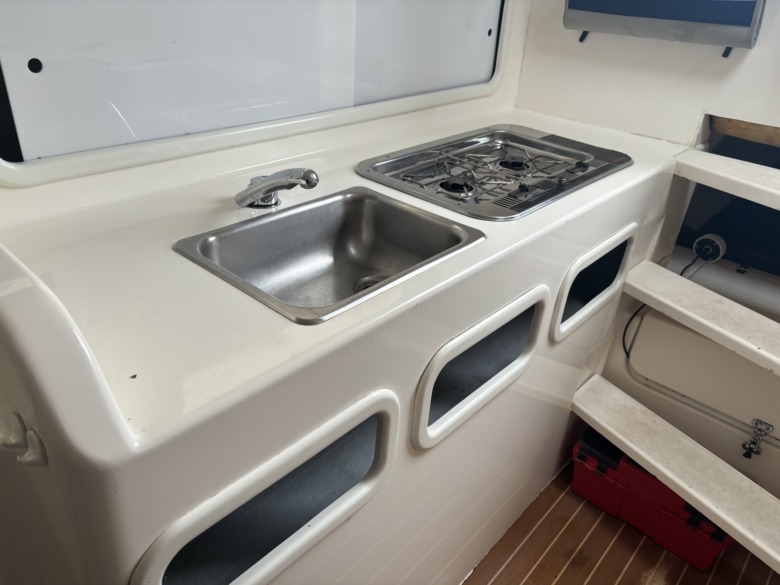 Corsair 36 Tri — foto 24 van 35