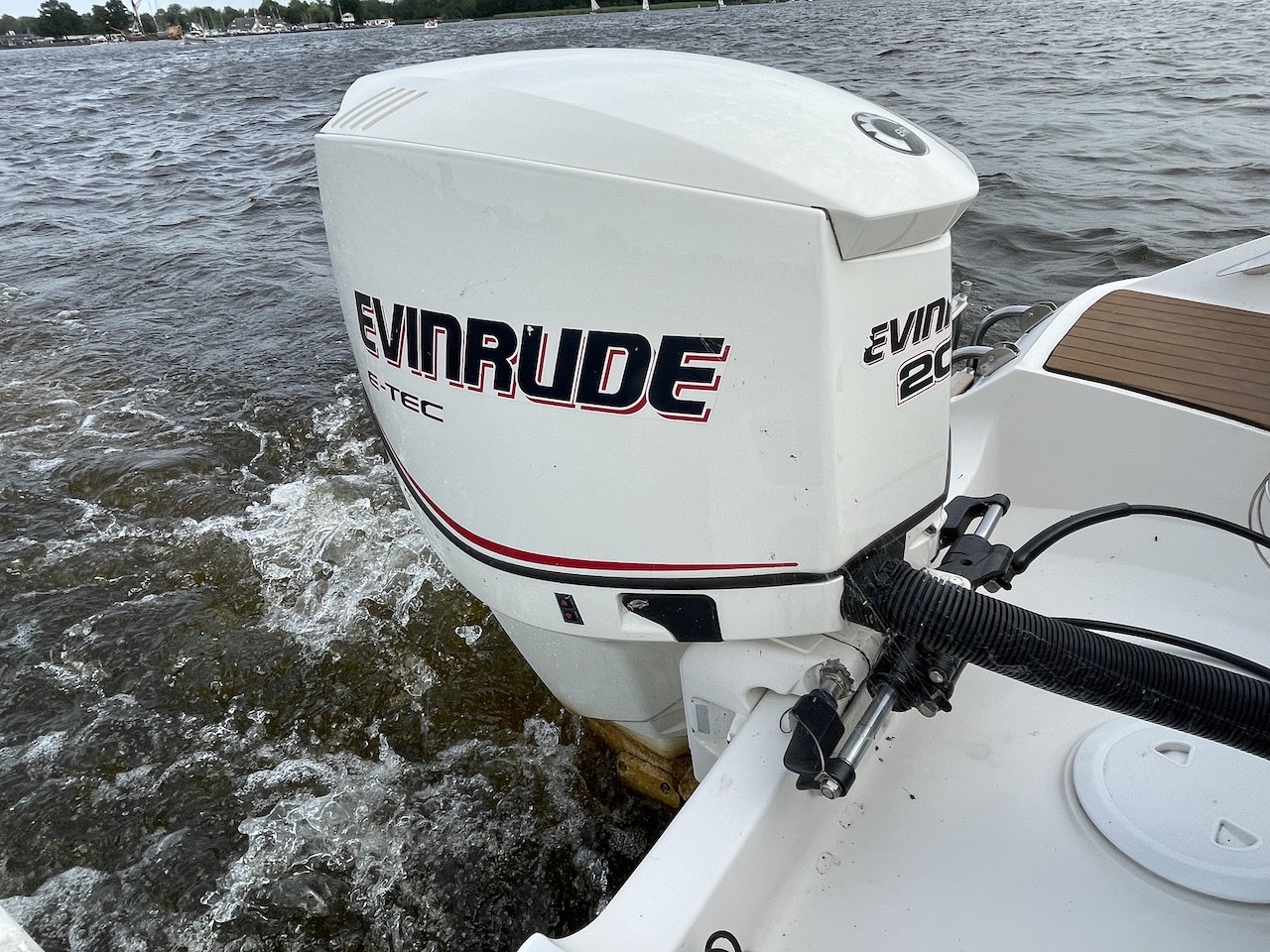 Quicksilver 635 — foto 10 van 12