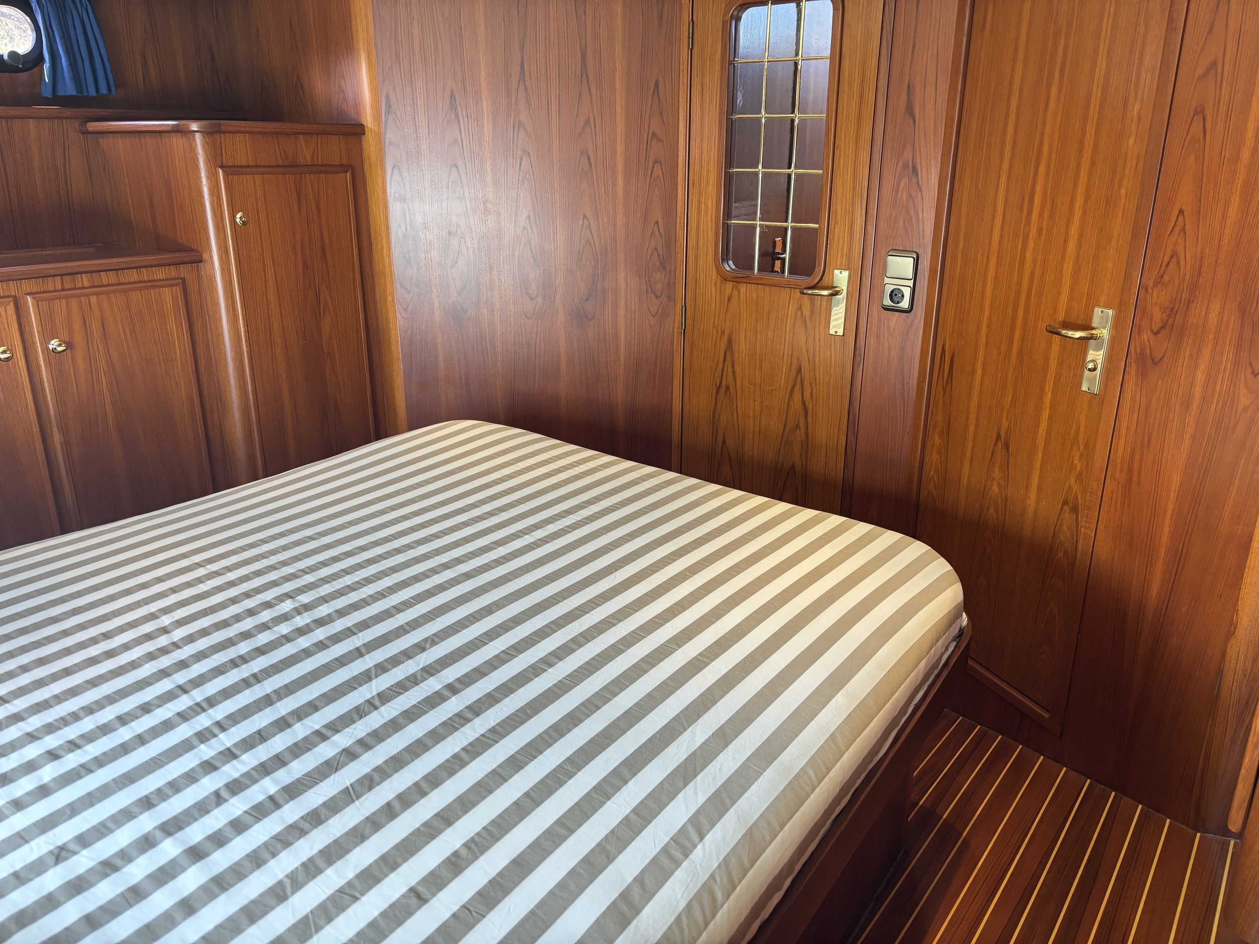 Explorer 45 — foto 21 van 31