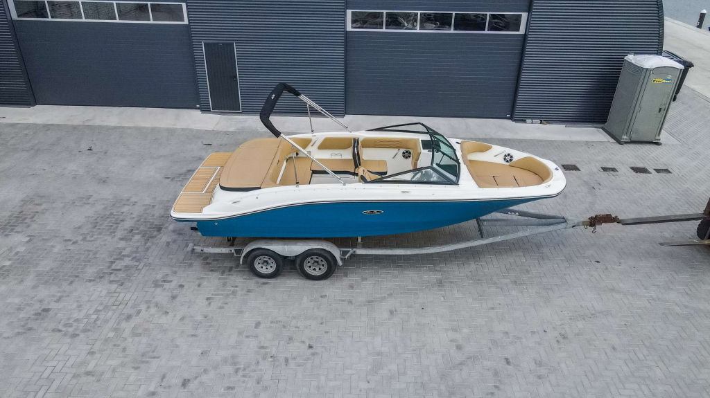 Sea Ray SPX 210 — foto 31 van 37