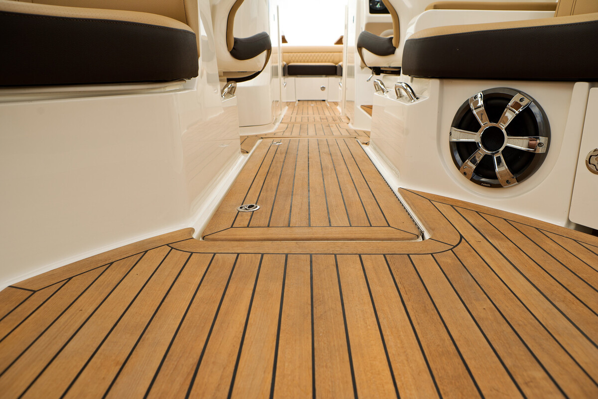 Sea Ray SLX 350 — foto 14 van 20