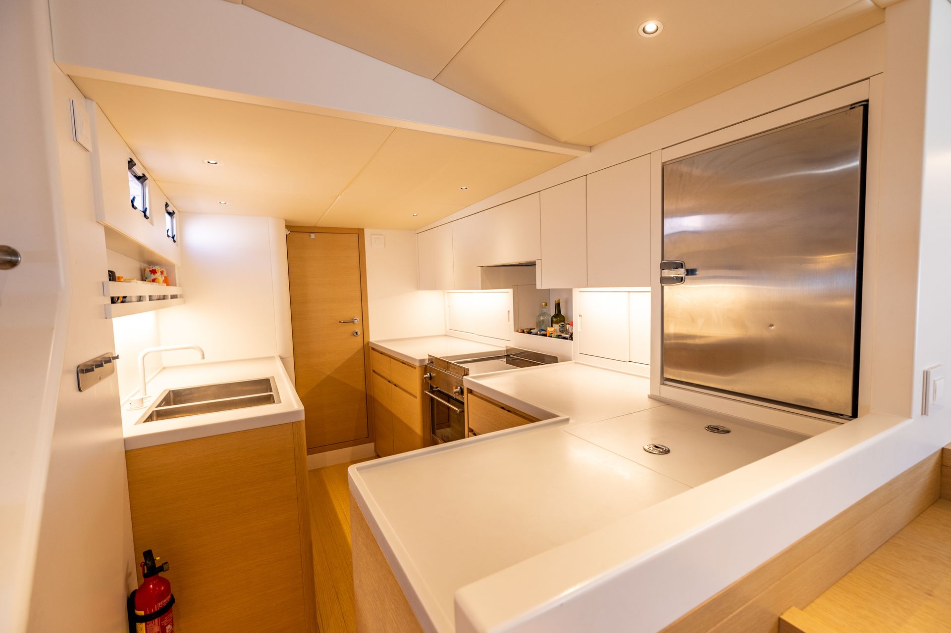 Maxi Dolphin 75 - "by Mills Design" — foto 5 van 12