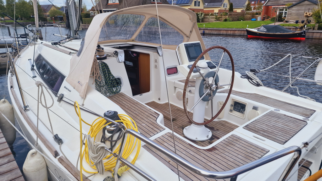 Beneteau Oceanis 31 (ondiepe kiel) — foto 6 van 35