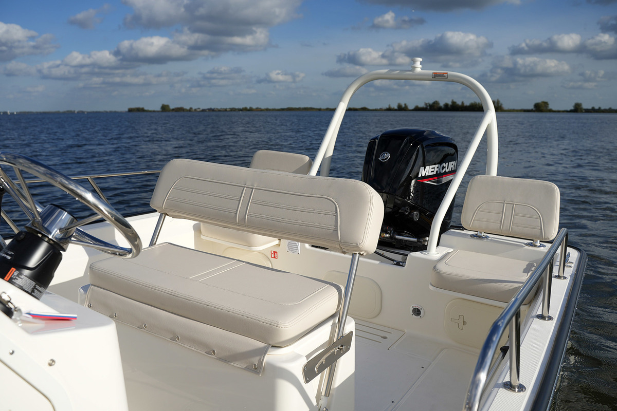 Boston Whaler 170 Montauk — foto 18 van 44
