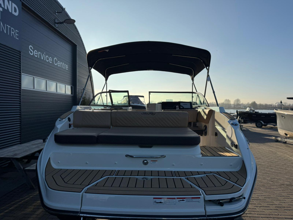 Sea Ray SDX 230 — foto 8 van 22