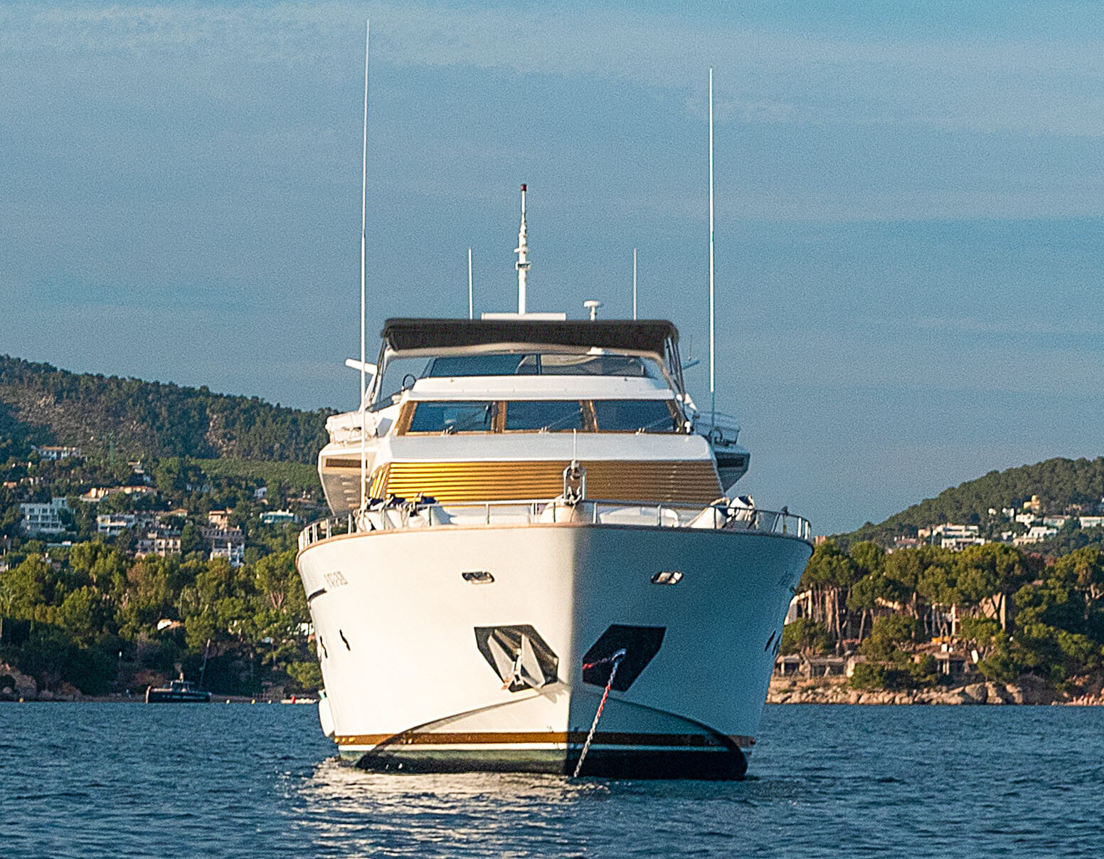 Falcon 100 — foto 3 van 21