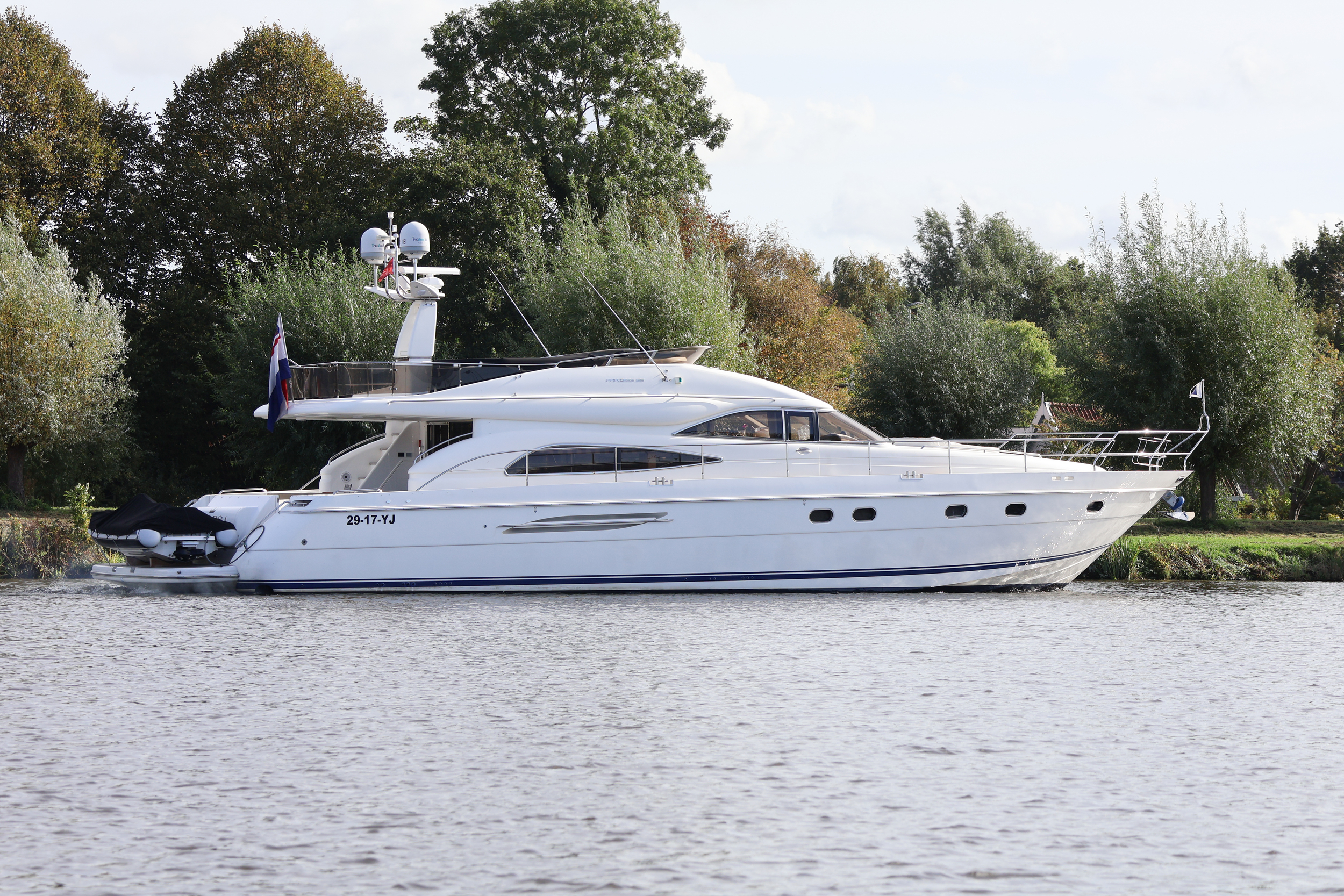 Princess 65 Fly — foto 1 van 46