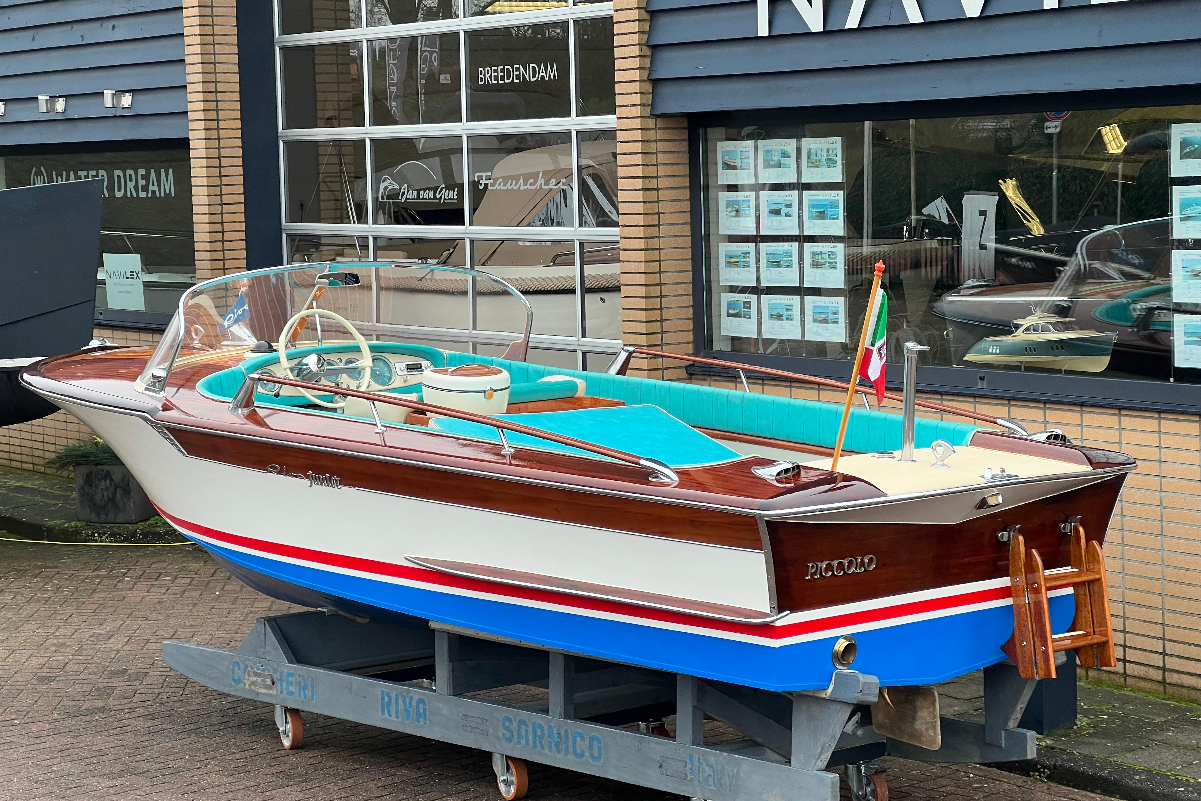 Riva Junior — foto 2 van 17