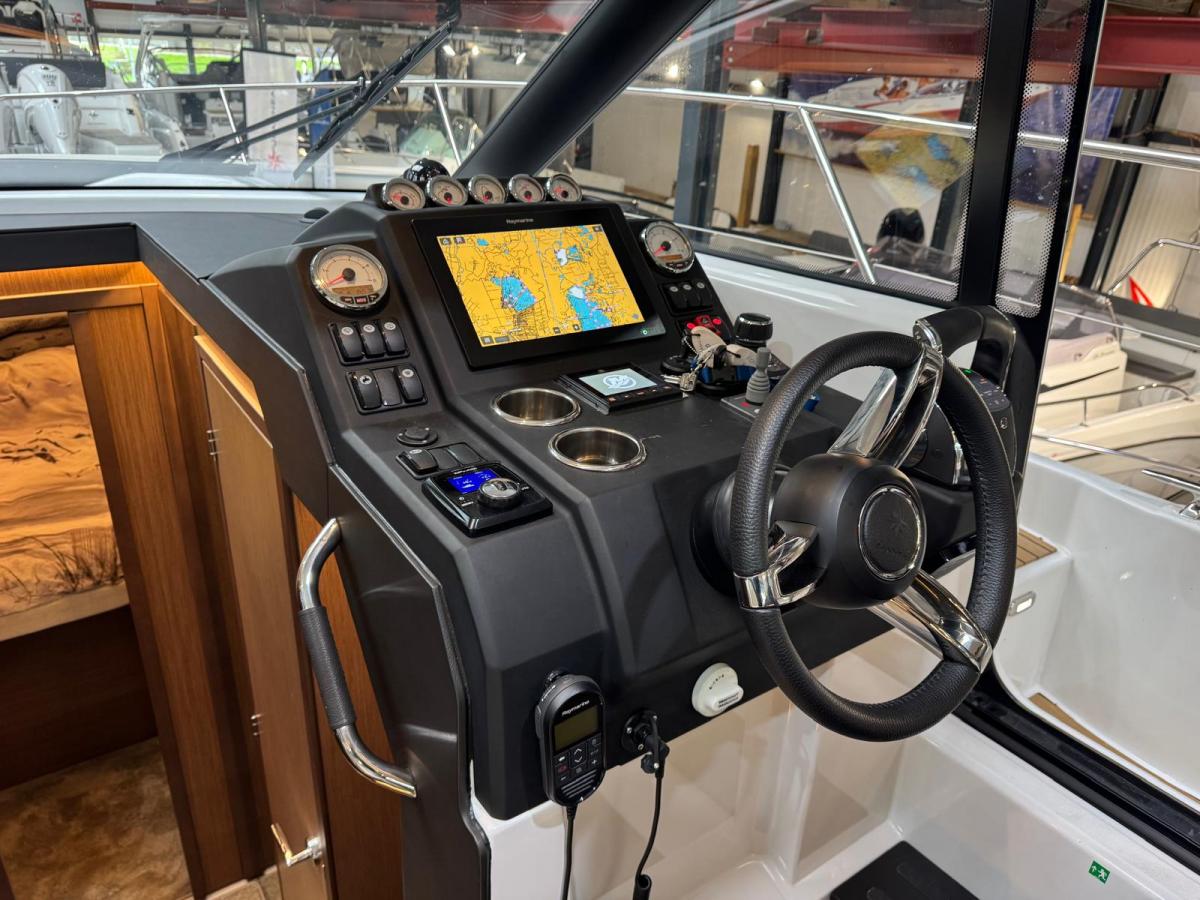 JEANNEAU NC37 met slechts 87 uur! — foto 18 van 42