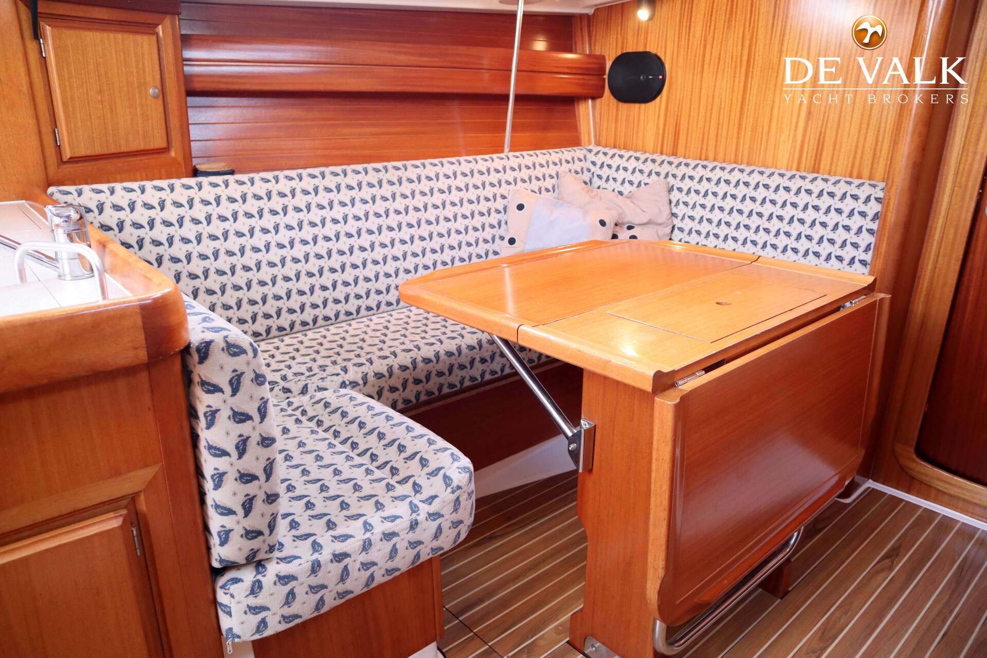 Dufour 35 Classic — foto 27 van 38