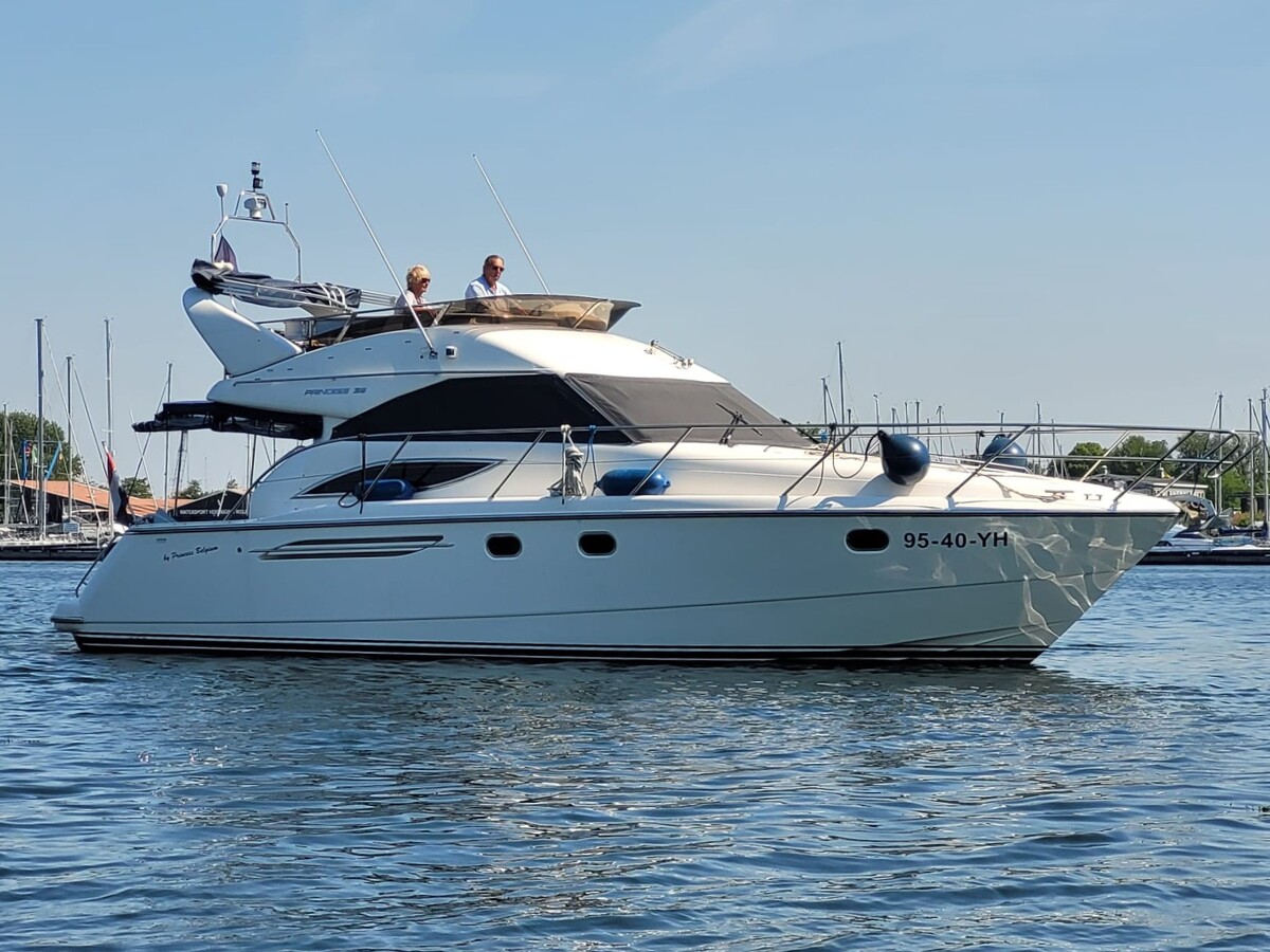Princess 38