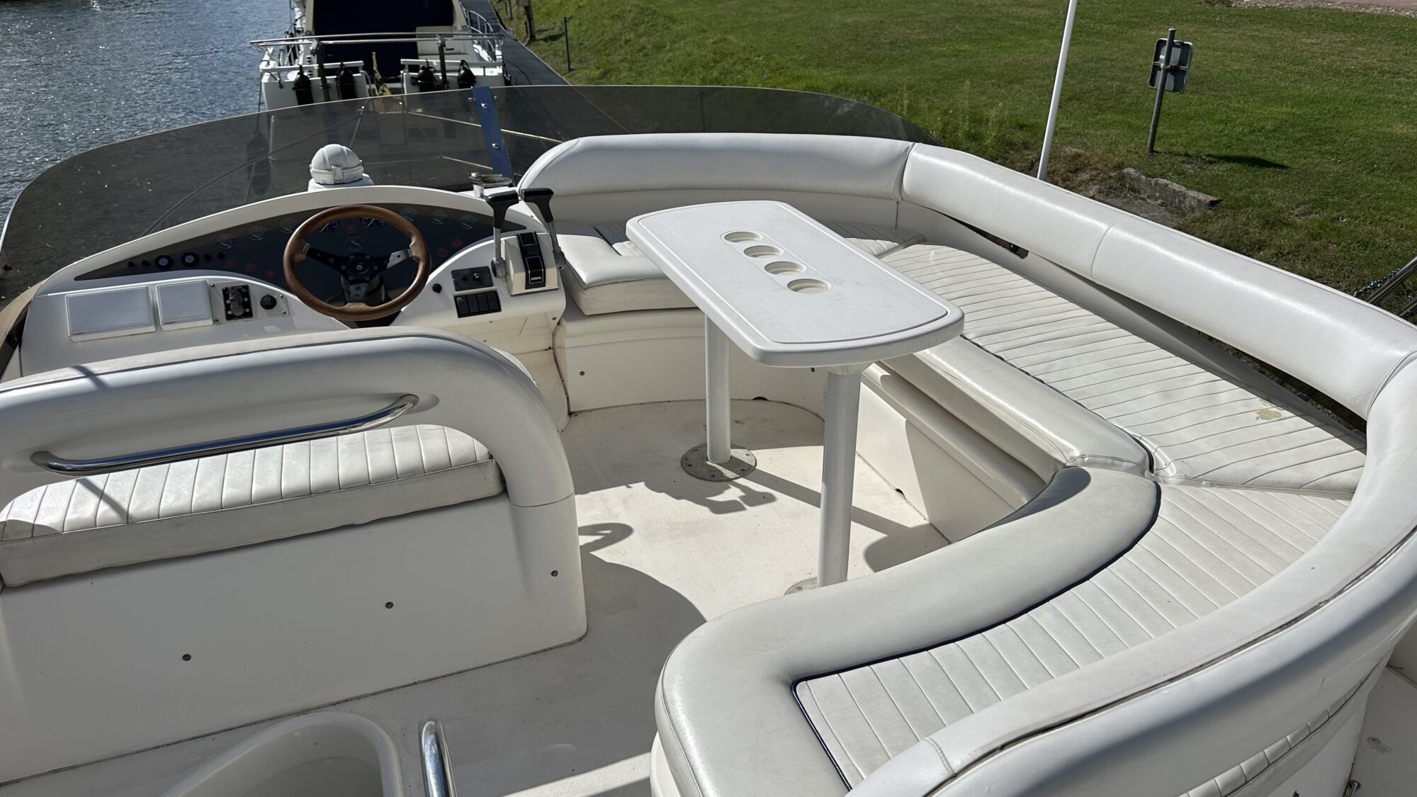 Fairline Phantom 40 Flybridge — foto 17 van 57