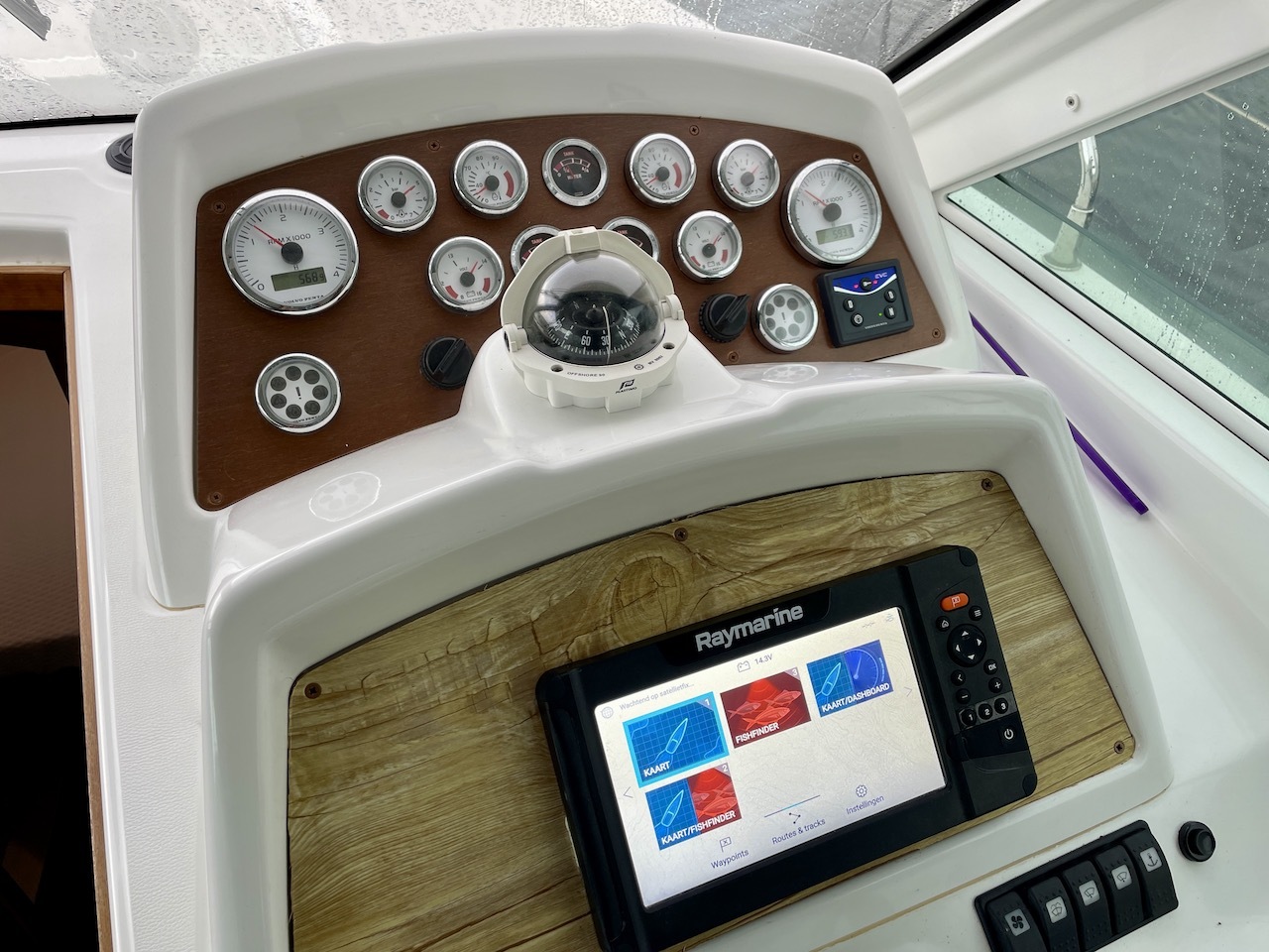 Beneteau Antares 9.80 — foto 16 van 33