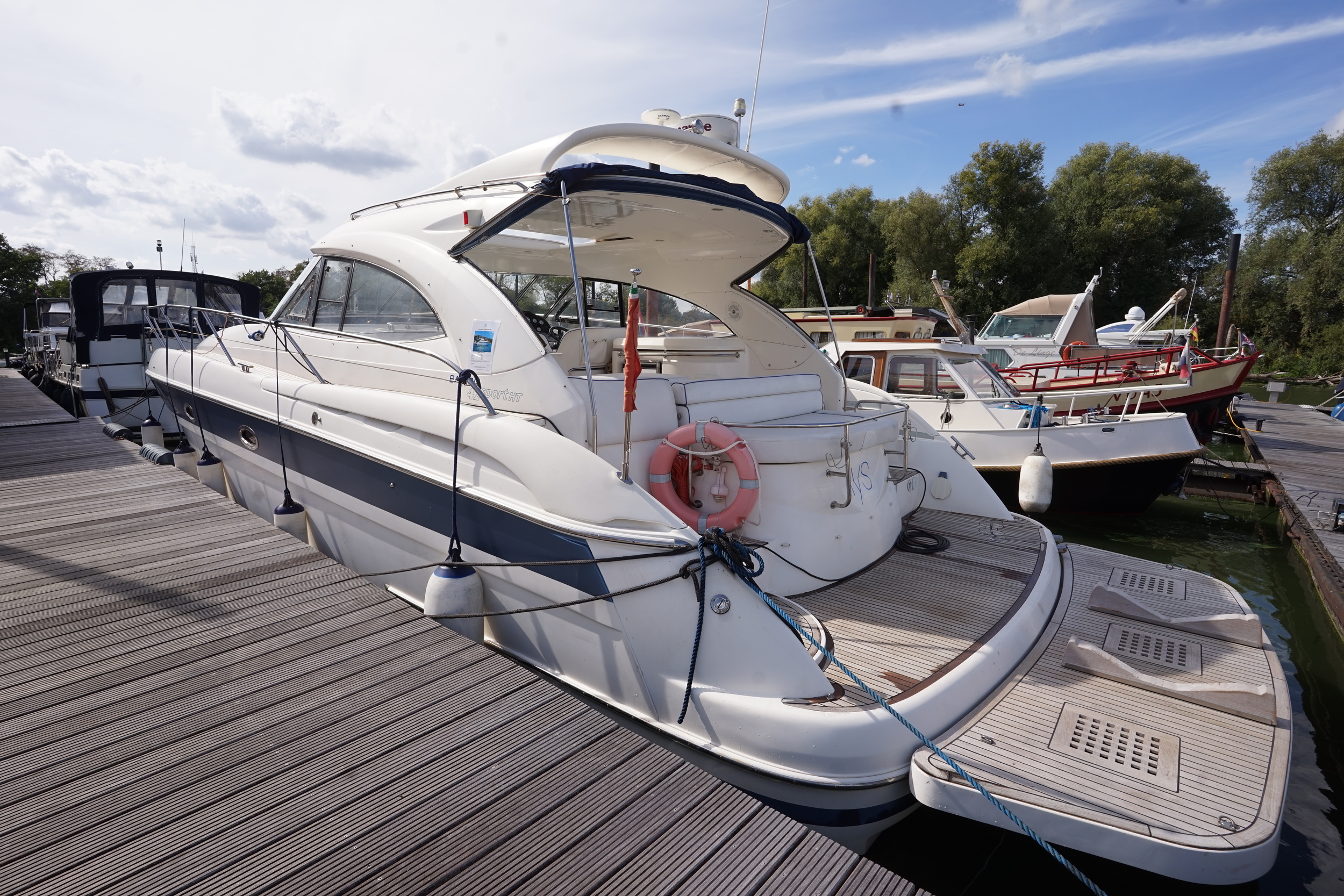 Bavaria 42 HT Sport IPS-500 - hydraulic platform — foto 32 van 42