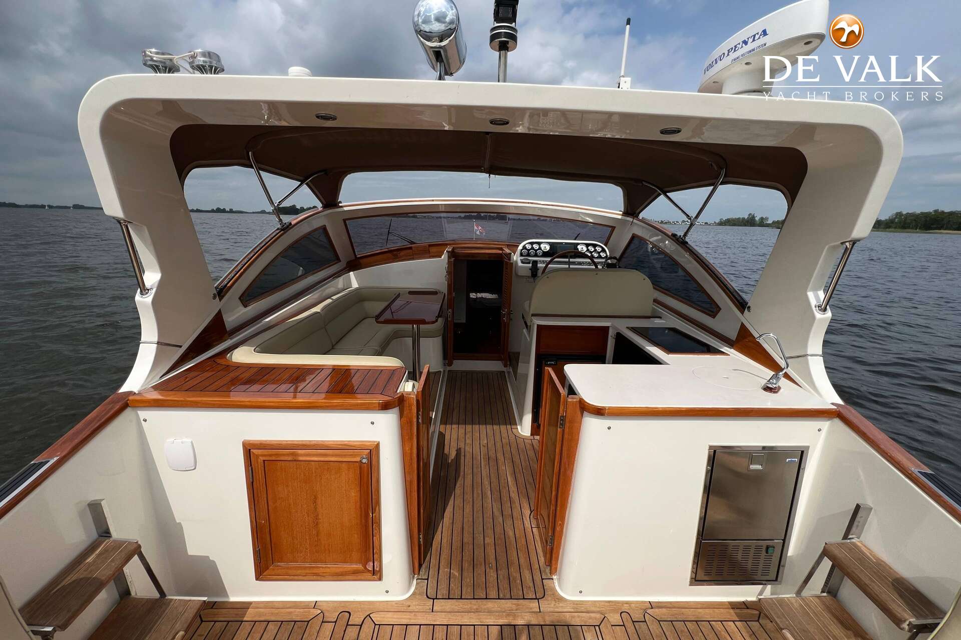 Long Island 40 Runabout — foto 12 van 41
