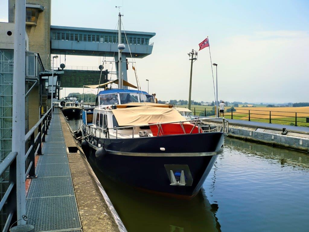 Monty Bank 43 — foto 43 van 58