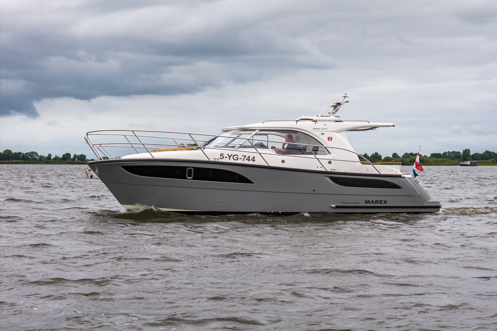Marex 310 Sun Cruiser — foto 3 van 102