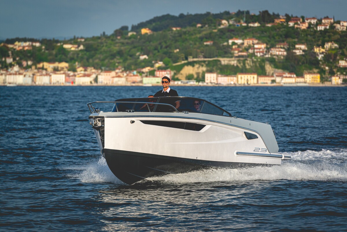 Alfastreet Marine 23 Cabin Evolution - Inboard Series — foto 16 van 44