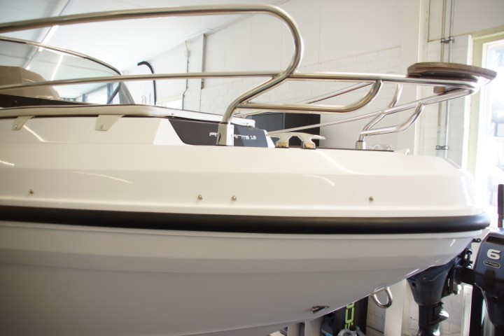 Ranieri Internationale Atlantis 19 incl. 130pk Yamaha en trailer — foto 15 van 25