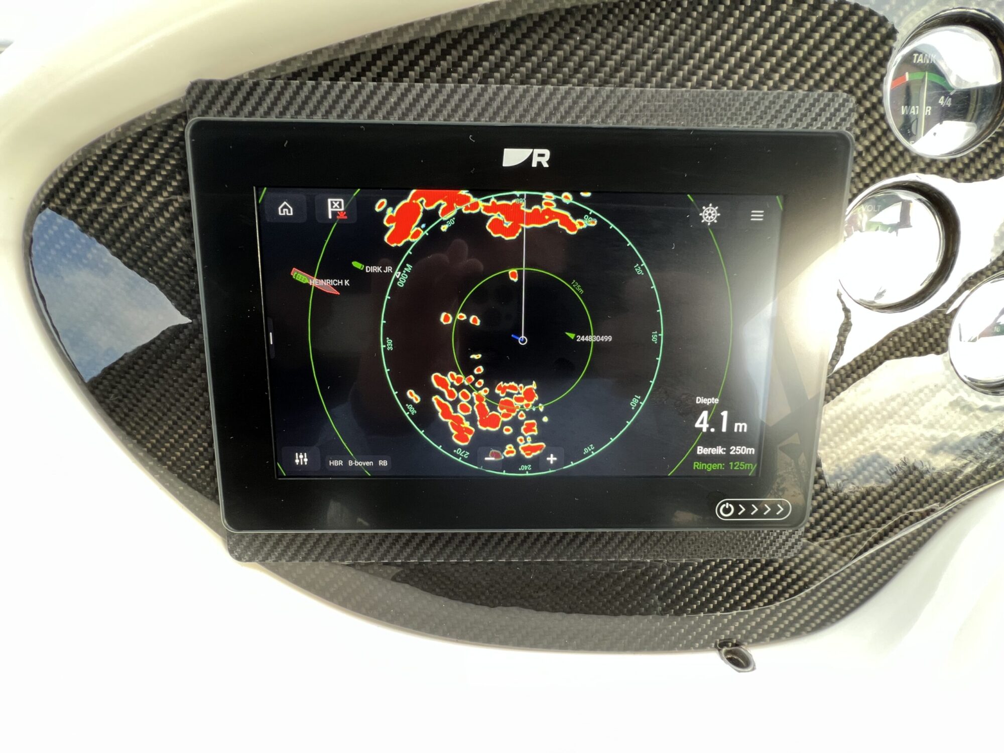 Sunseeker Superhawk 48 Cabrio — foto 38 van 48