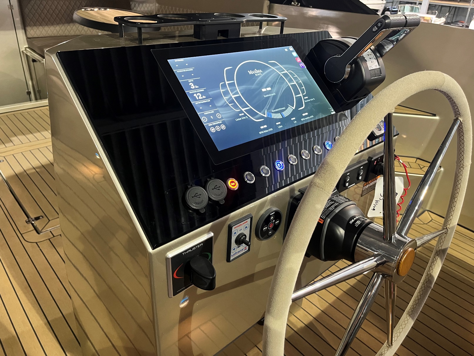 Maxima Boats 35 met 2x Honda 250 pk op voorraad! — foto 19 van 30