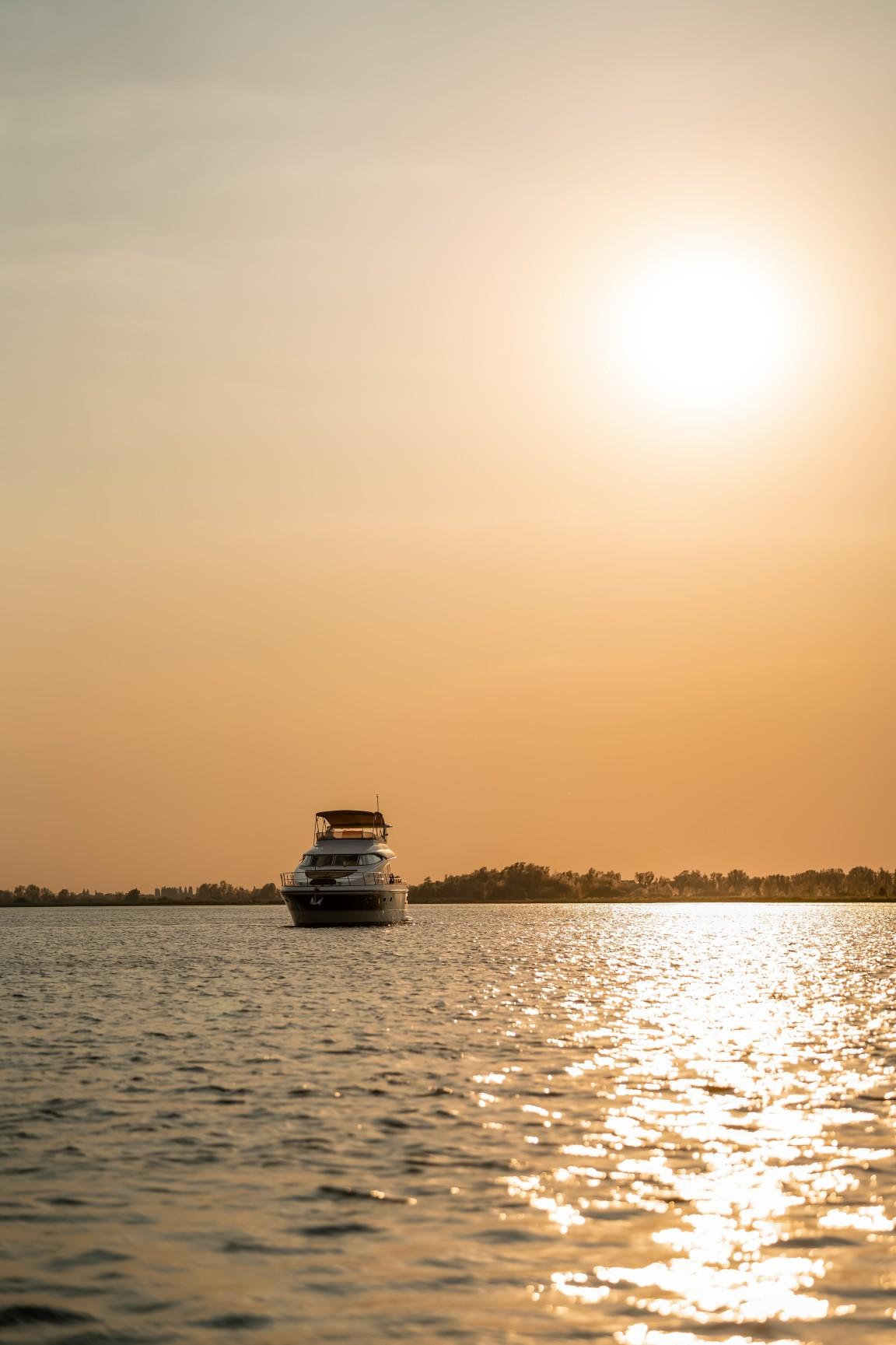 Elegance 54 — foto 63 van 75