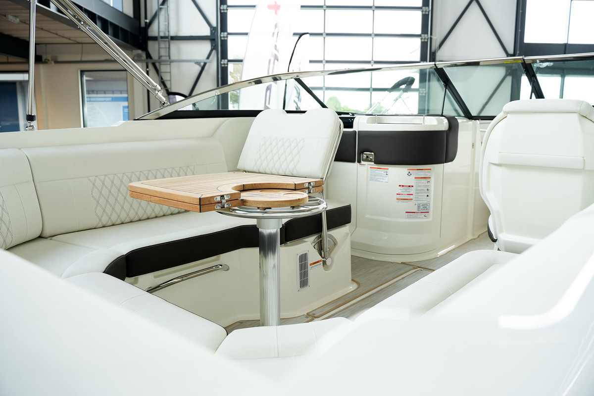 Sea Ray SLX 250 — foto 33 van 57
