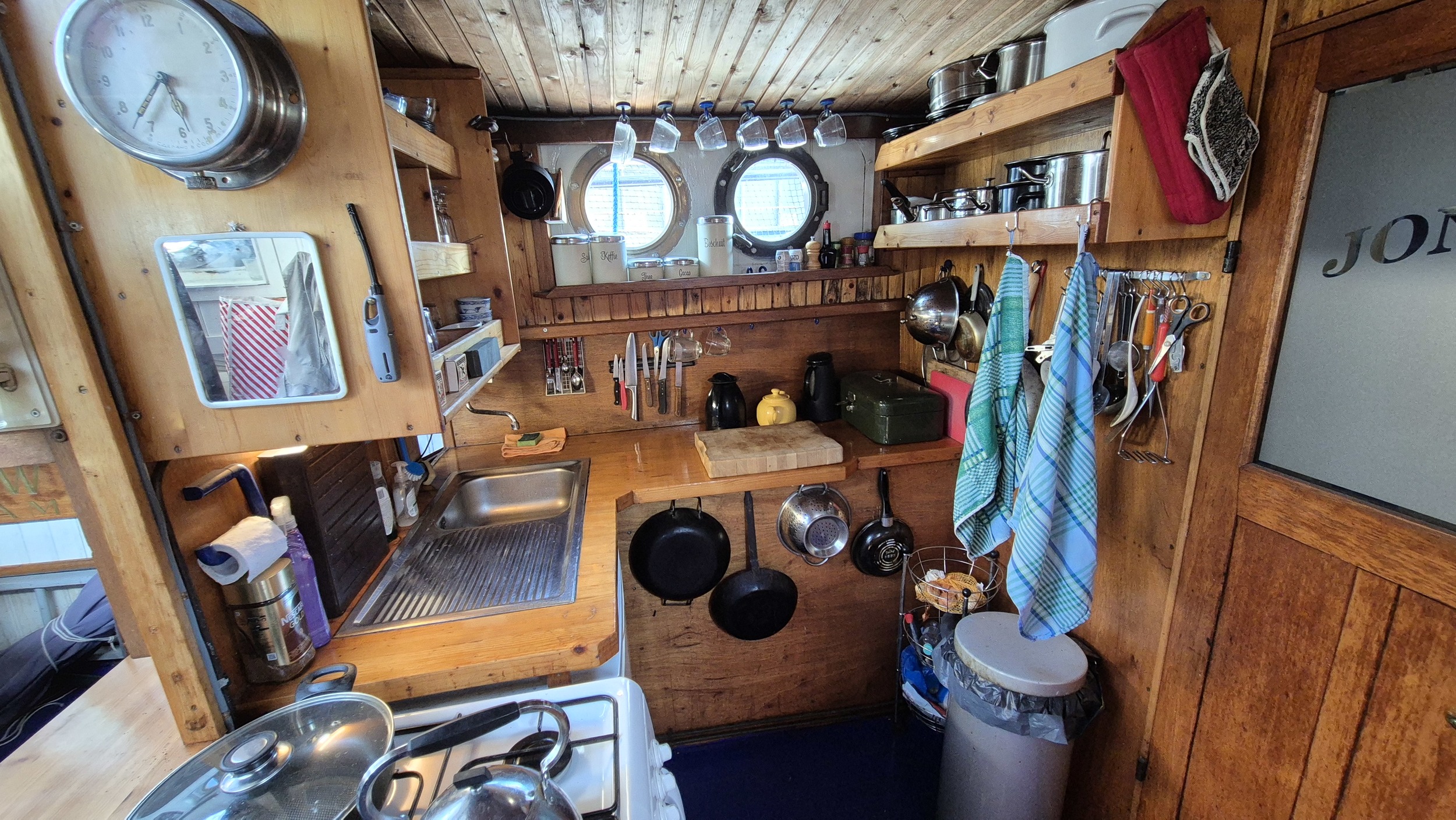 Motorbokschip 20.58 — foto 53 van 95