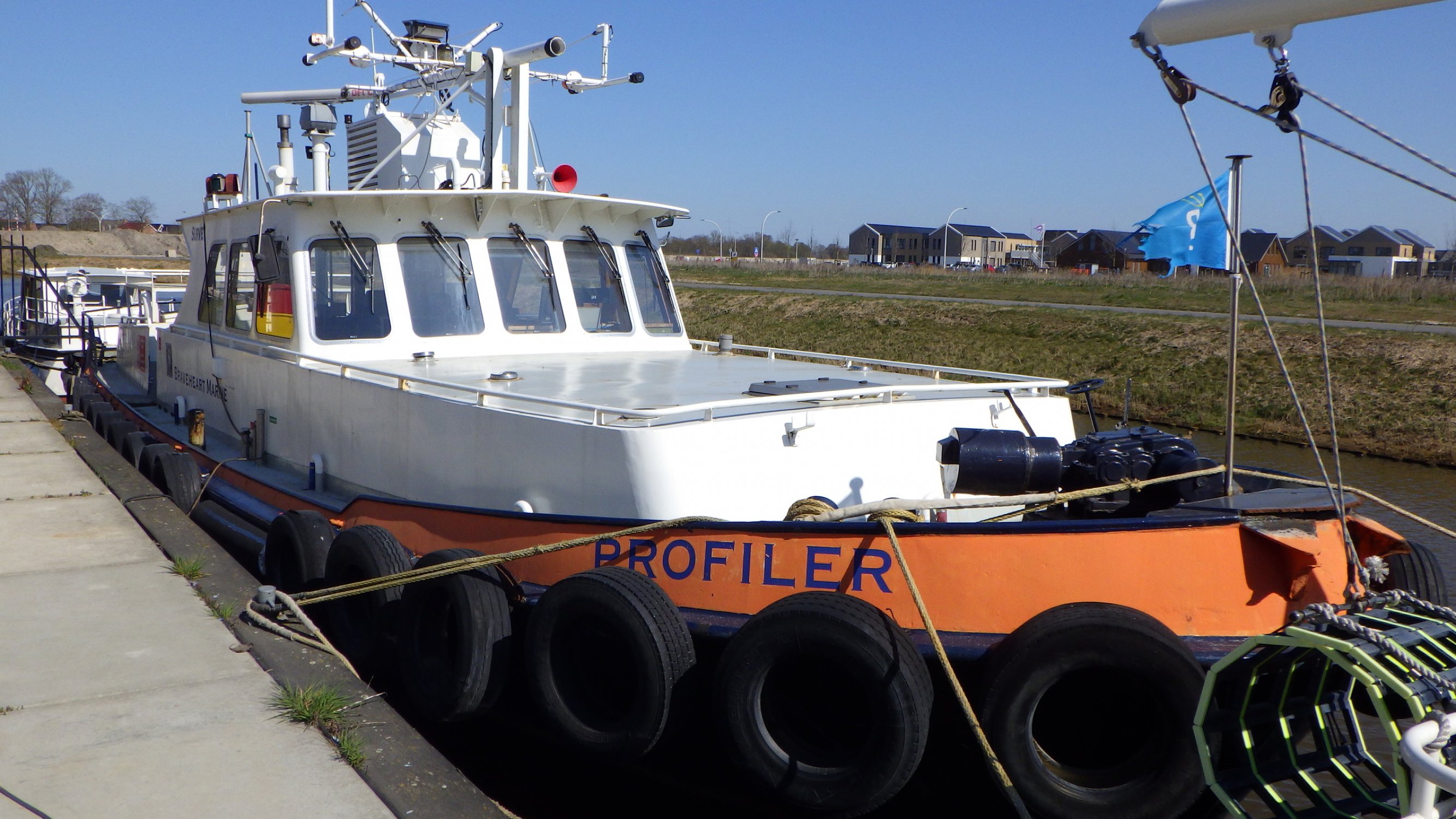 Survey / Crew - Beroepsschip - Staal - 1961 — foto 2 van 11