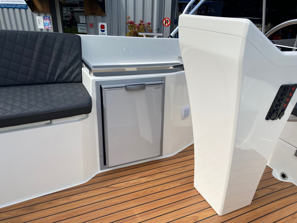 Silveryacht Silver 655 Tender sloep + 50PK Tohatsu buitenboordmotor — foto 10 van 17