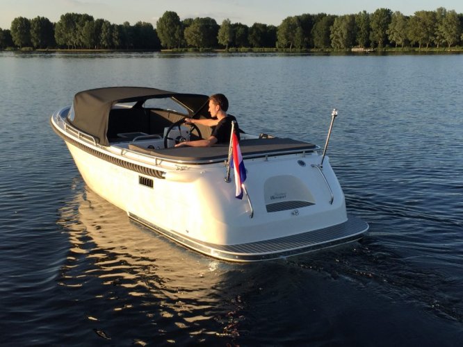 Primeur 610 tender DE GROOTSTE SLOEPENSHOWROOM VAN NEDERLAND — foto 7 van 11